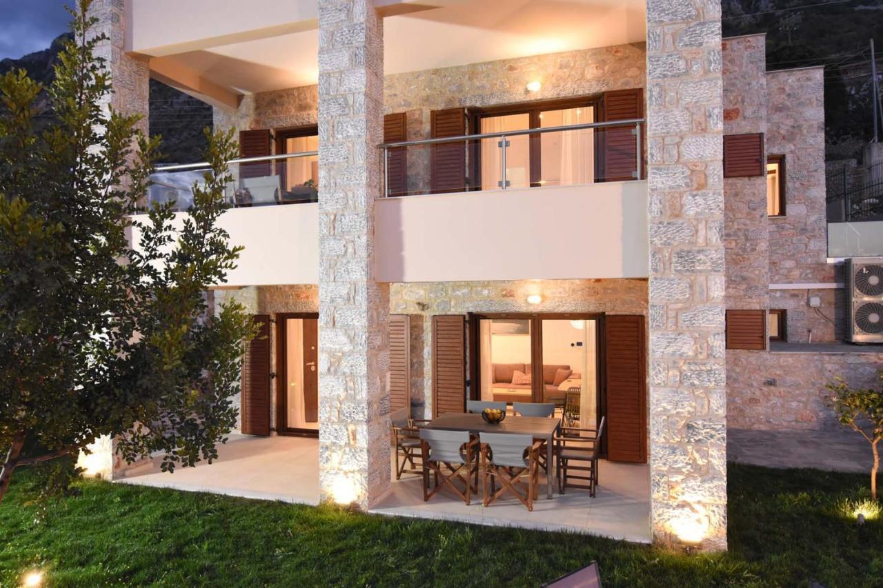 קלמאטה Villa Dafni - Infinite Sea Vistas With Private Pool מראה חיצוני תמונה