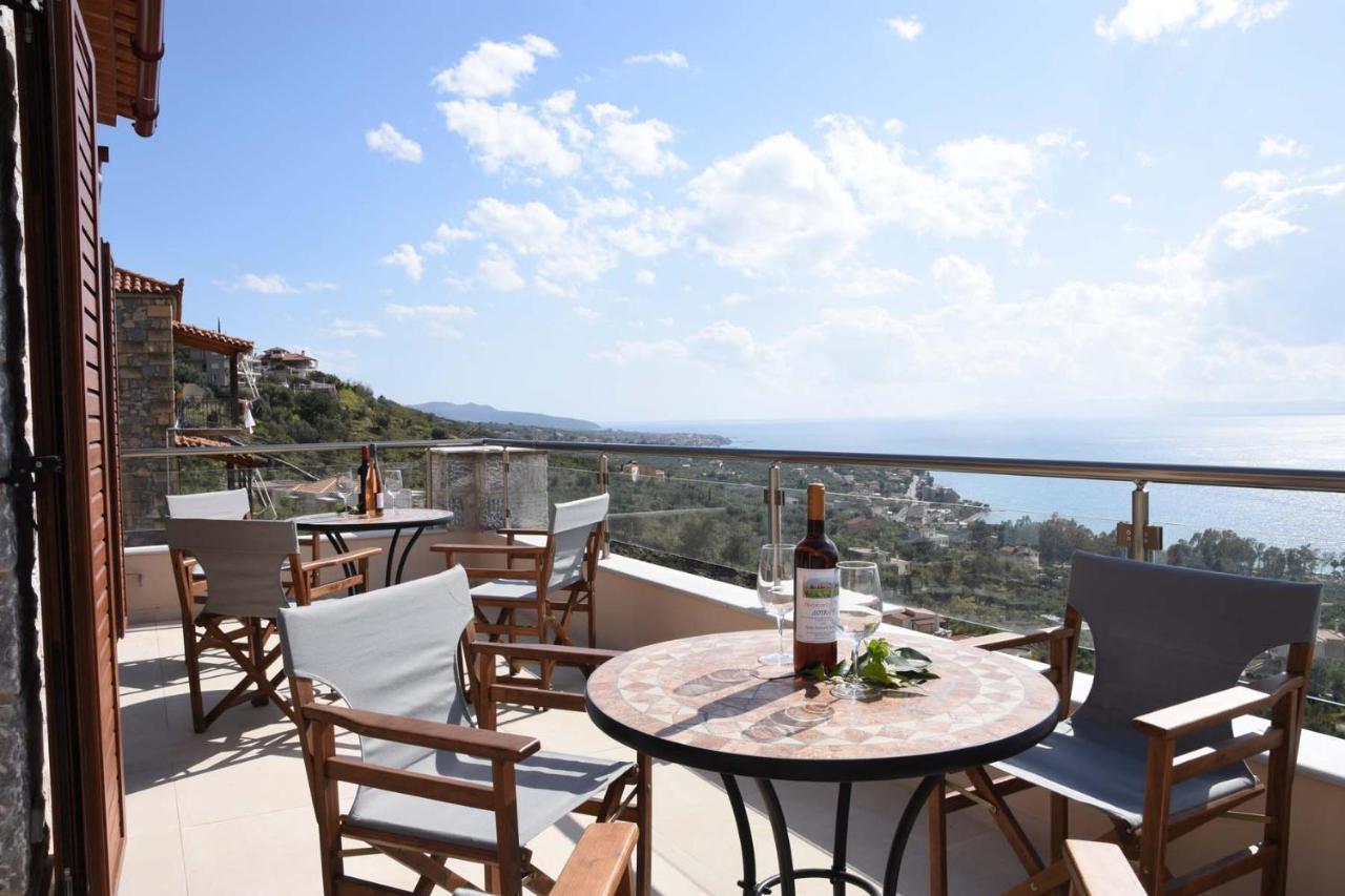 קלמאטה Villa Dafni - Infinite Sea Vistas With Private Pool מראה חיצוני תמונה