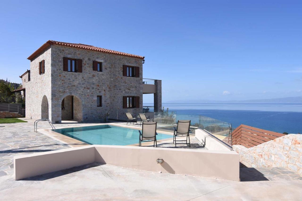 קלמאטה Villa Dafni - Infinite Sea Vistas With Private Pool מראה חיצוני תמונה