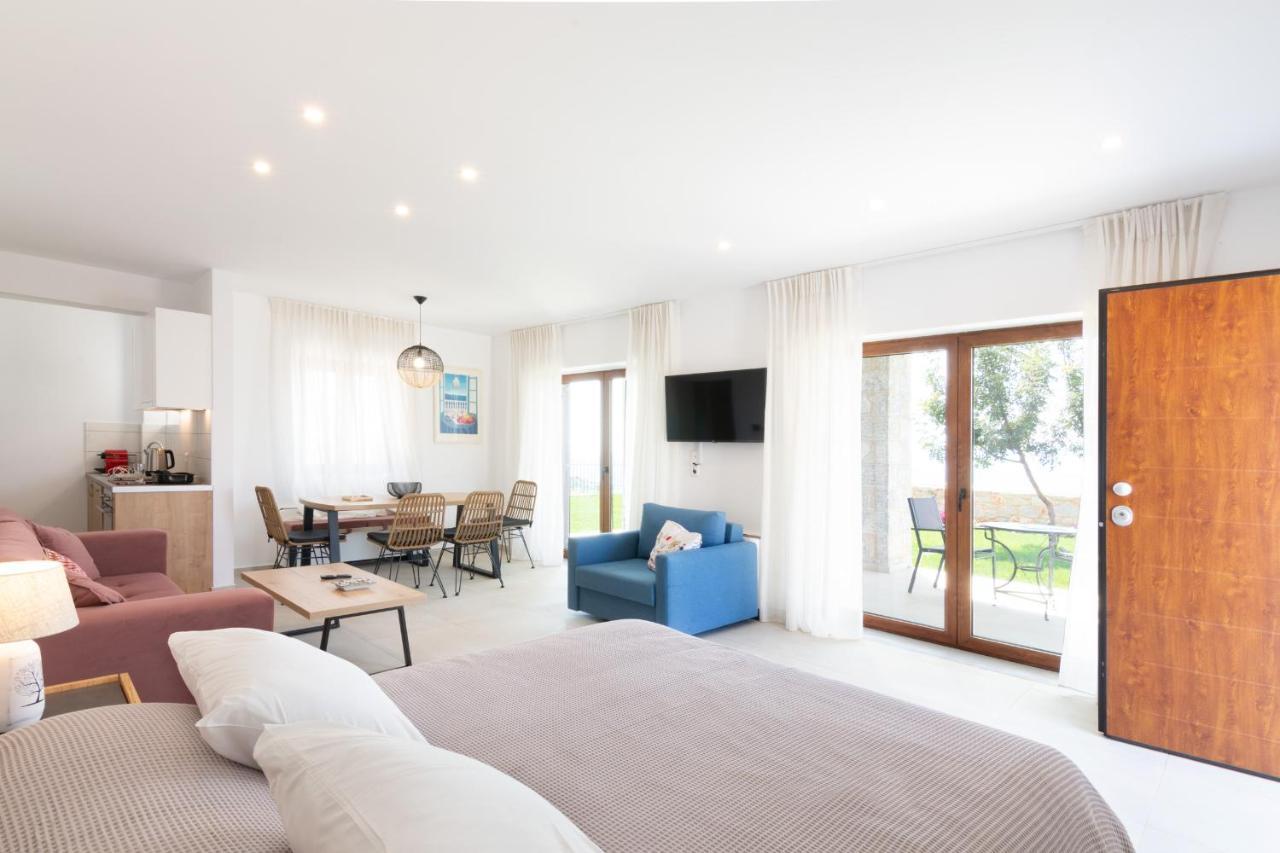 קלמאטה Villa Dafni - Infinite Sea Vistas With Private Pool מראה חיצוני תמונה