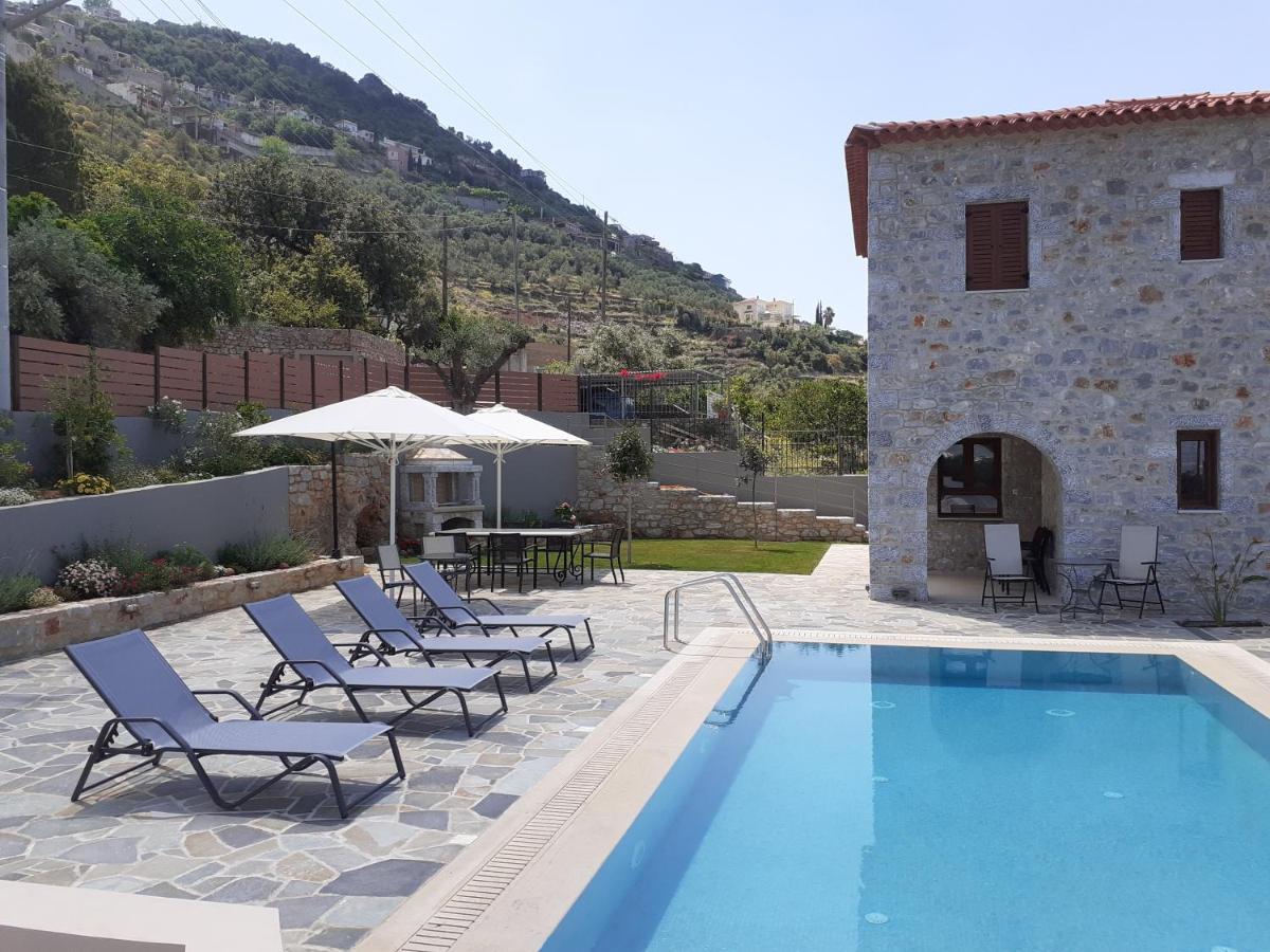 קלמאטה Villa Dafni - Infinite Sea Vistas With Private Pool מראה חיצוני תמונה