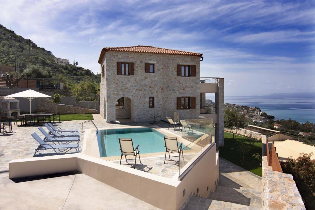 קלמאטה Villa Dafni - Infinite Sea Vistas With Private Pool מראה חיצוני תמונה